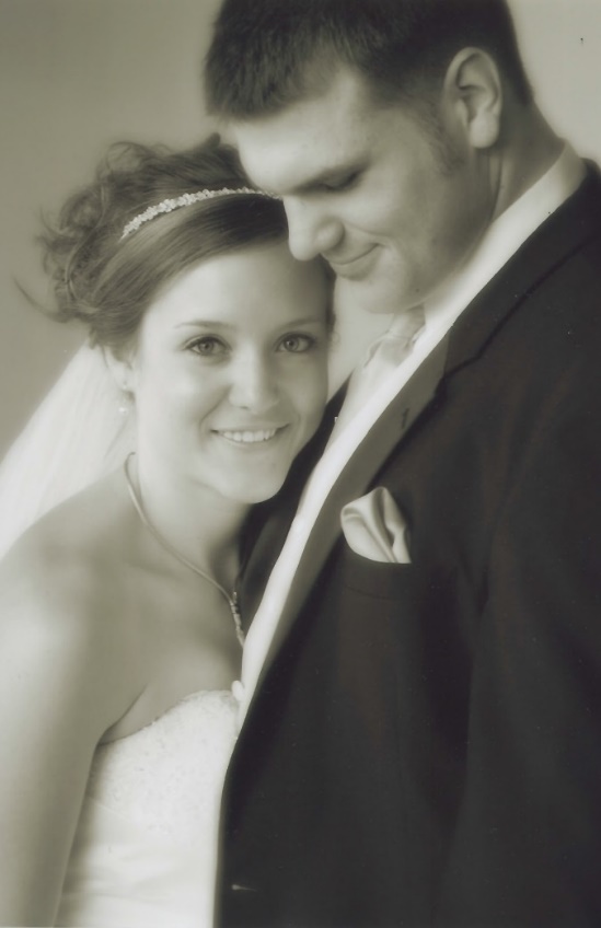 Joshua and Kristina (Zoschke) Waggoner Family